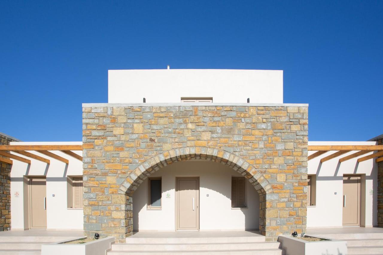 Quinta Essentia Suites Foiniki Exterior photo